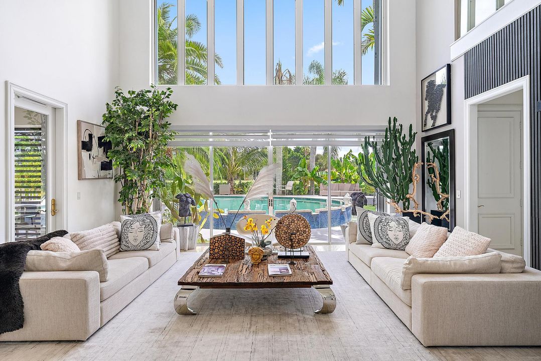 For Sale: $2,999,000 (4 beds, 5 baths, 5308 Square Feet)