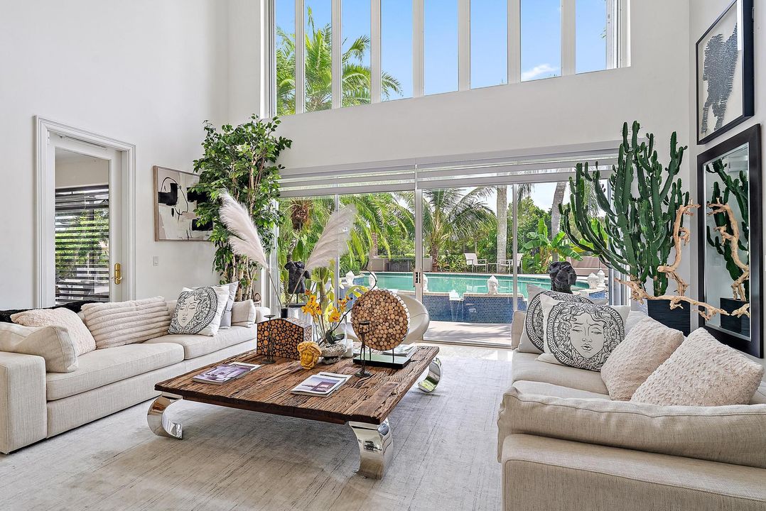 For Sale: $2,999,000 (4 beds, 5 baths, 5308 Square Feet)