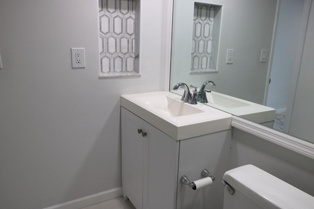 For Sale: $320,000 (2 beds, 2 baths, 1537 Square Feet)