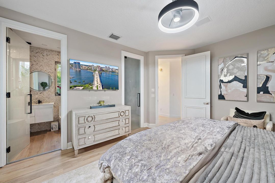 For Sale: $2,999,000 (4 beds, 5 baths, 5308 Square Feet)