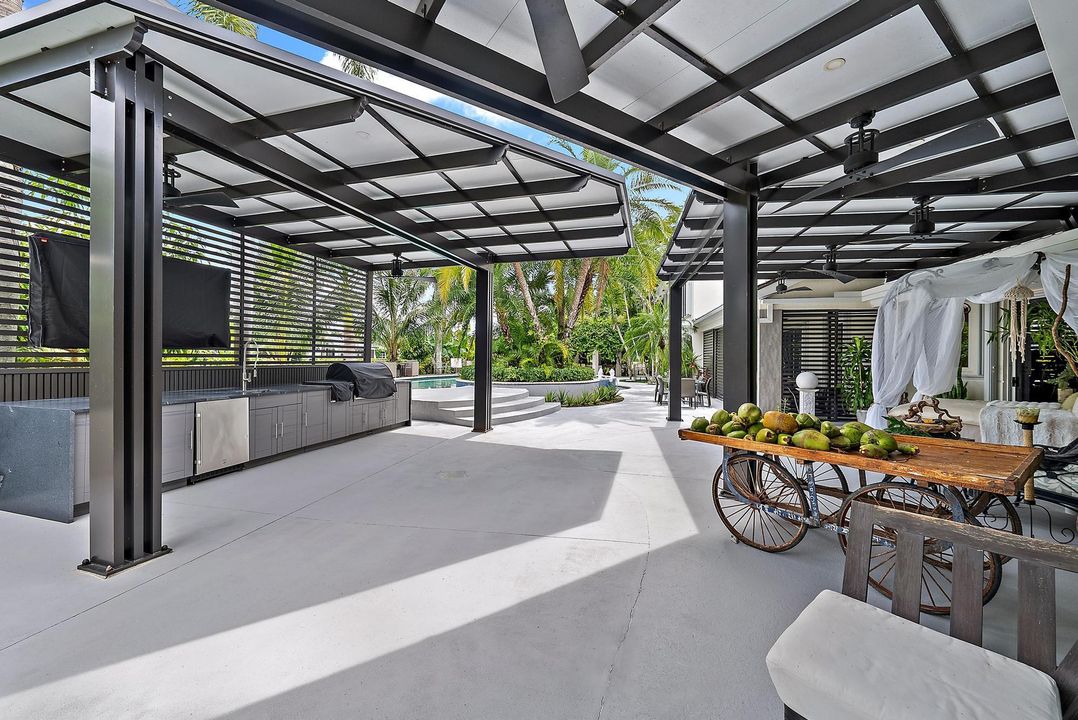 For Sale: $2,999,000 (4 beds, 5 baths, 5308 Square Feet)