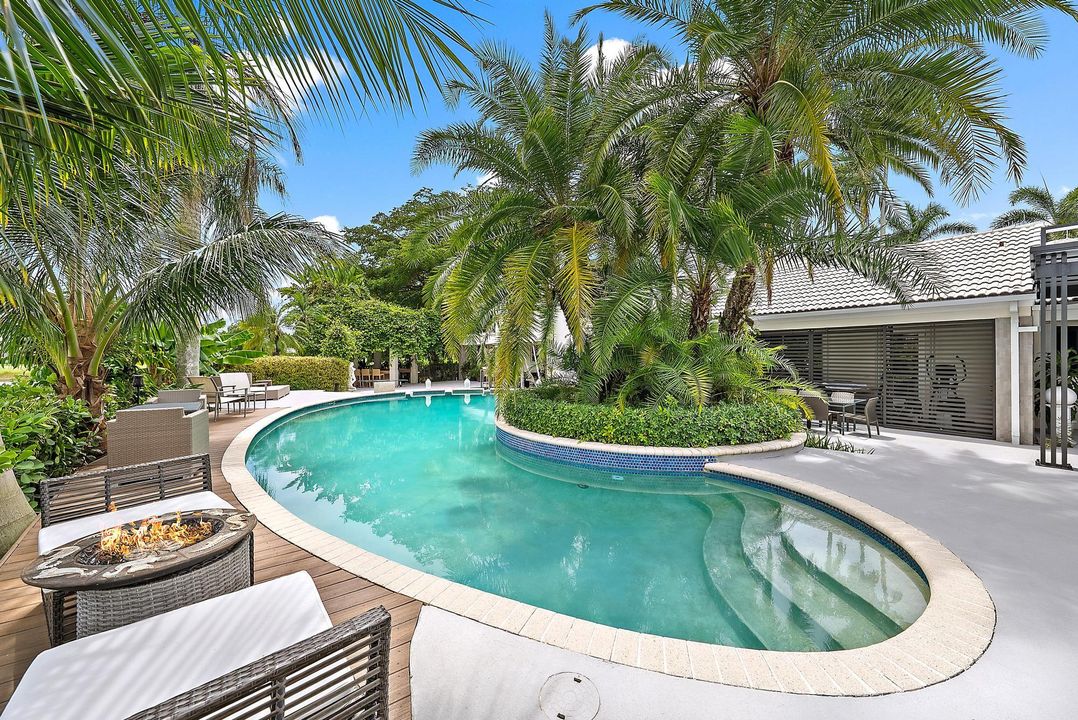 For Sale: $2,999,000 (4 beds, 5 baths, 5308 Square Feet)