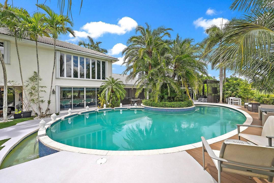 For Sale: $2,999,000 (4 beds, 5 baths, 5308 Square Feet)