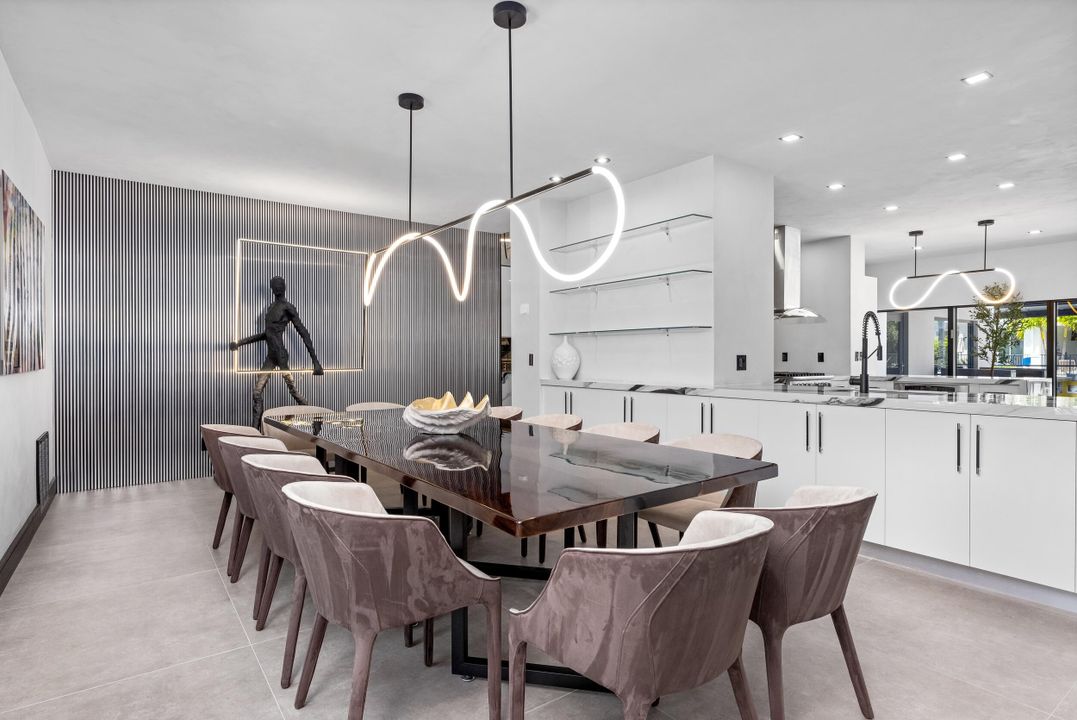 En Venta: $8,695,000 (6 camas, 8 baños, 7856 Pies cuadrados)