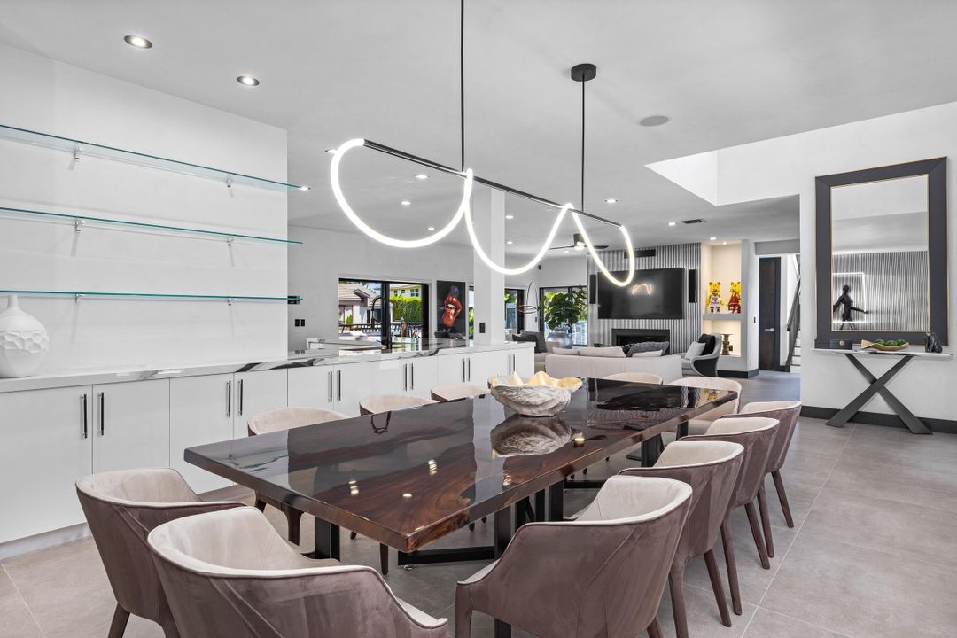 En Venta: $8,695,000 (6 camas, 8 baños, 7856 Pies cuadrados)