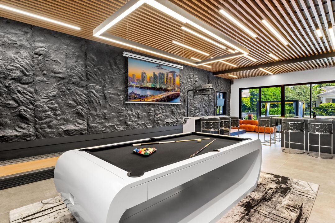 En Venta: $8,695,000 (6 camas, 8 baños, 7856 Pies cuadrados)