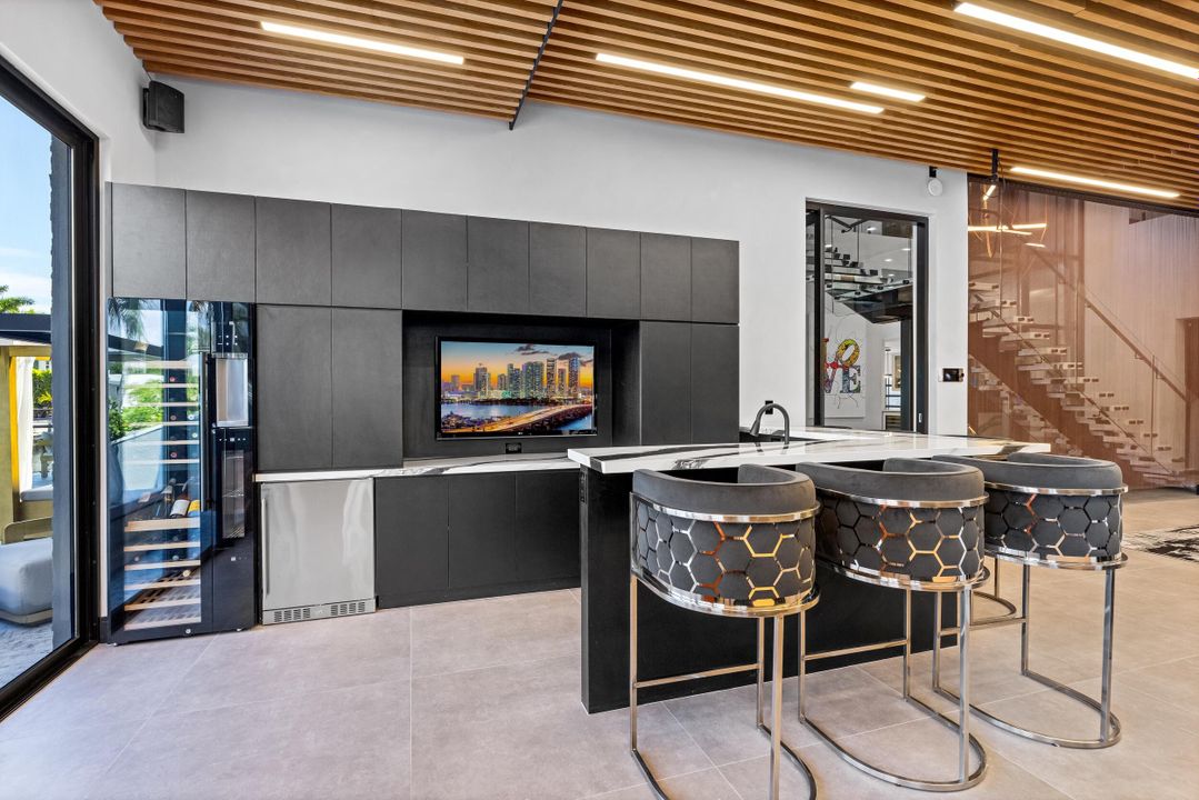 En Venta: $8,695,000 (6 camas, 8 baños, 7856 Pies cuadrados)