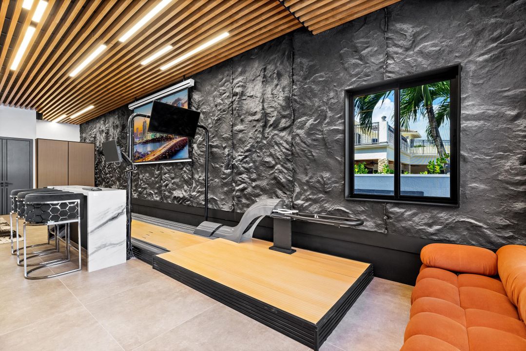 En Venta: $8,695,000 (6 camas, 8 baños, 7856 Pies cuadrados)