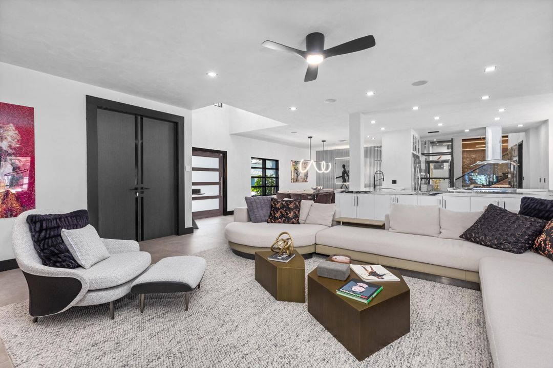 En Venta: $8,695,000 (6 camas, 8 baños, 7856 Pies cuadrados)