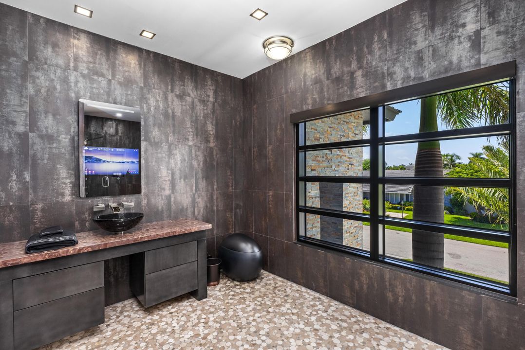 En Venta: $8,695,000 (6 camas, 8 baños, 7856 Pies cuadrados)