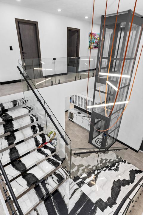 En Venta: $8,695,000 (6 camas, 8 baños, 7856 Pies cuadrados)