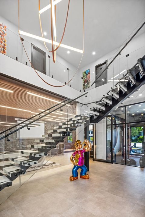 En Venta: $8,695,000 (6 camas, 8 baños, 7856 Pies cuadrados)