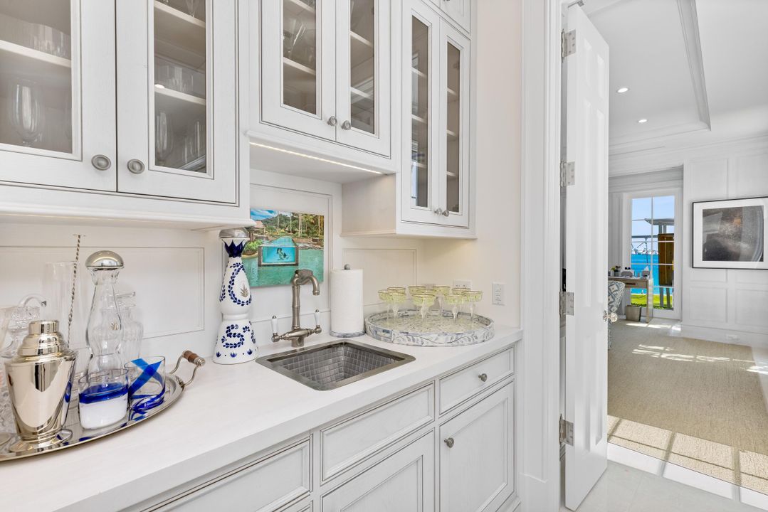 En Venta: $65,000,000 (6 camas, 7 baños, 9794 Pies cuadrados)