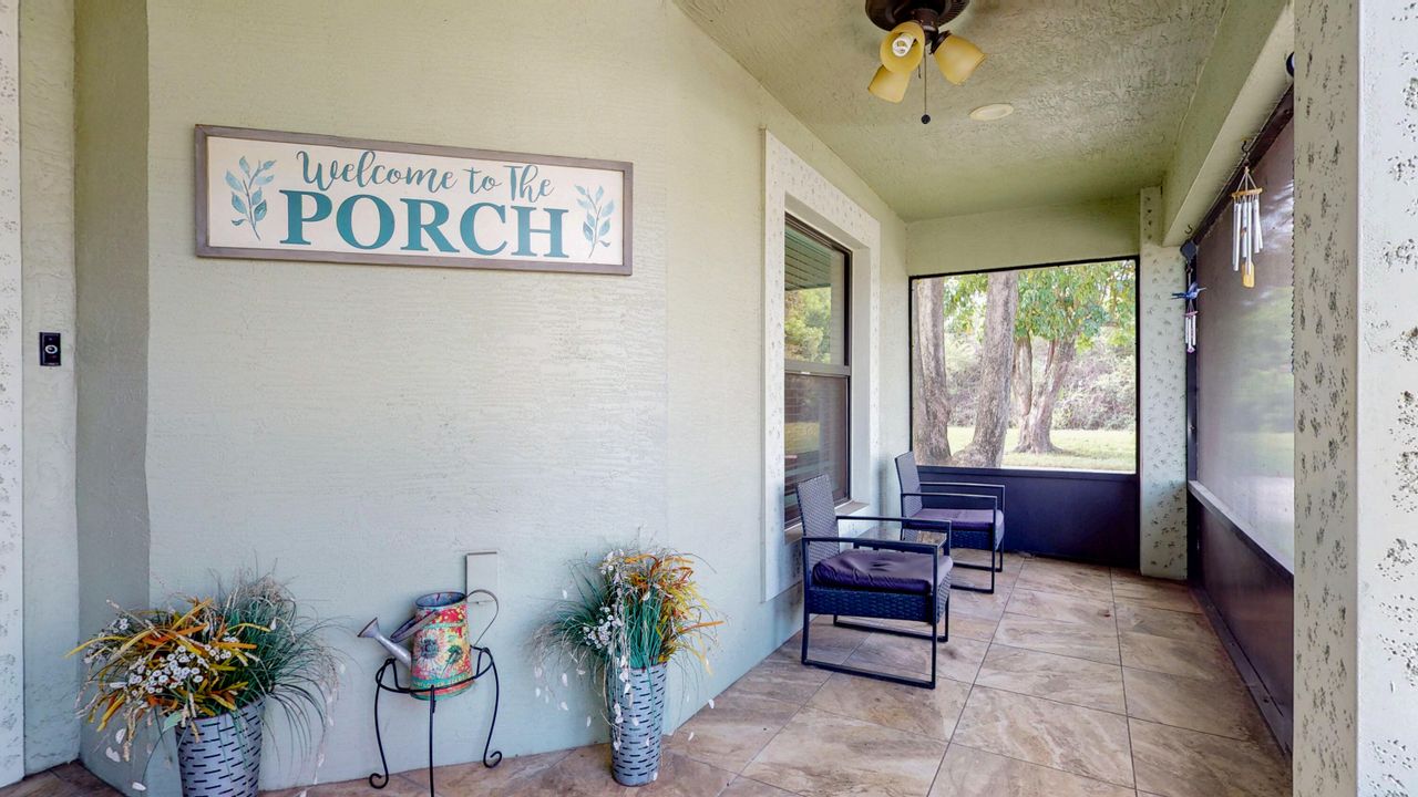 Active With Contract: $205,000 (2 beds, 2 baths, 1357 Square Feet)