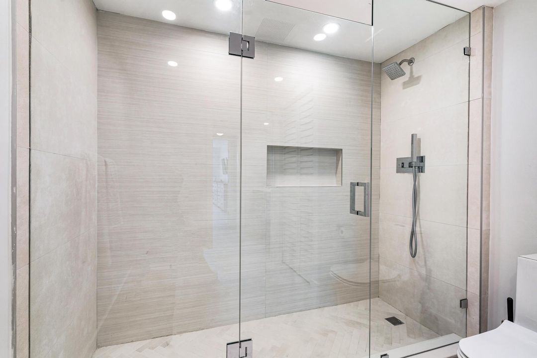 Active With Contract: $17,000 (3 beds, 3 baths, 1795 Square Feet)