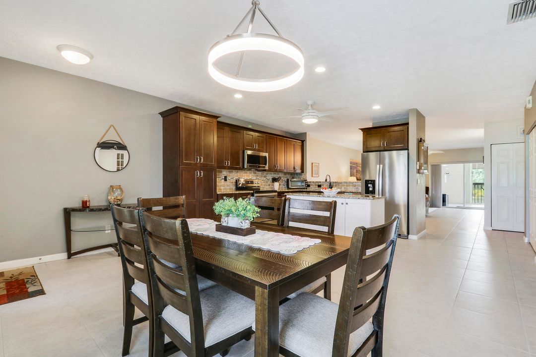 For Sale: $234,900 (2 beds, 2 baths, 1585 Square Feet)