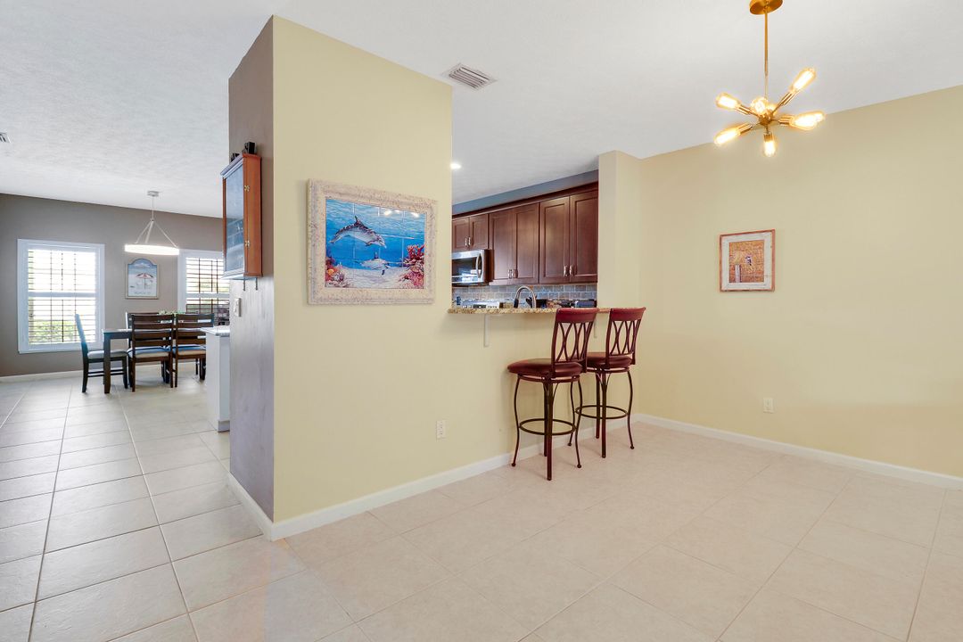 For Sale: $234,900 (2 beds, 2 baths, 1585 Square Feet)