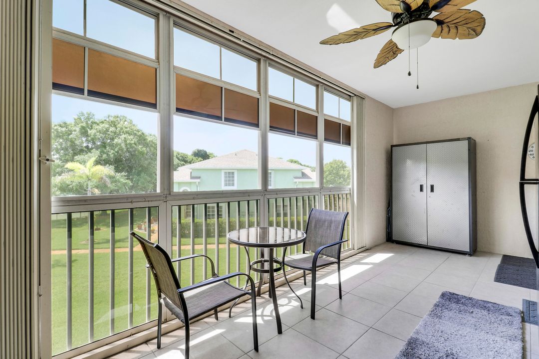 For Sale: $234,900 (2 beds, 2 baths, 1585 Square Feet)