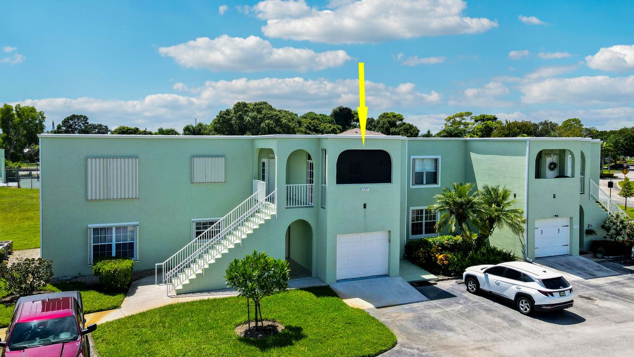 For Sale: $234,900 (2 beds, 2 baths, 1585 Square Feet)