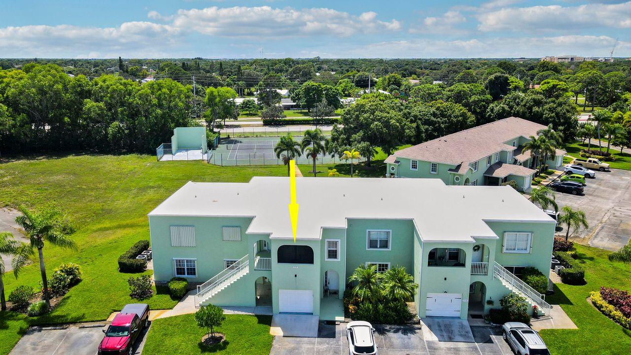 For Sale: $234,900 (2 beds, 2 baths, 1585 Square Feet)