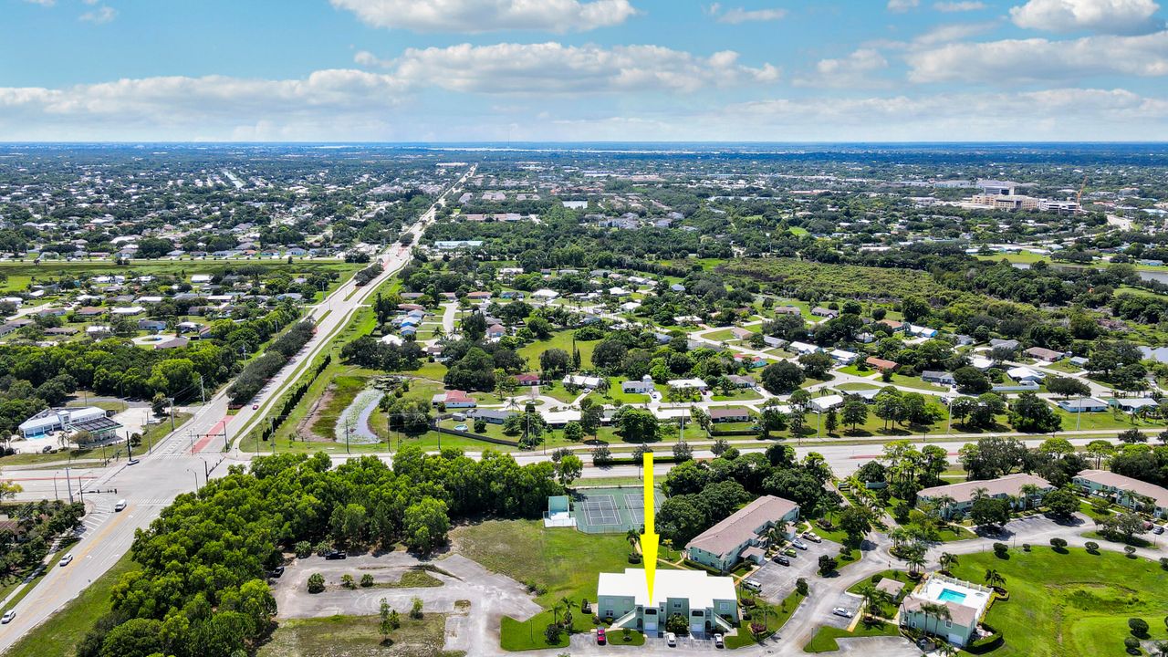 For Sale: $234,900 (2 beds, 2 baths, 1585 Square Feet)