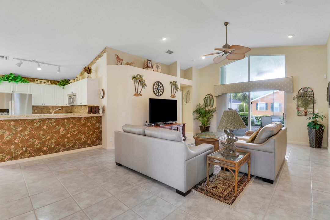 На продажу: $399,999 (3 спален, 2 ванн, 1485 Квадратных фут)