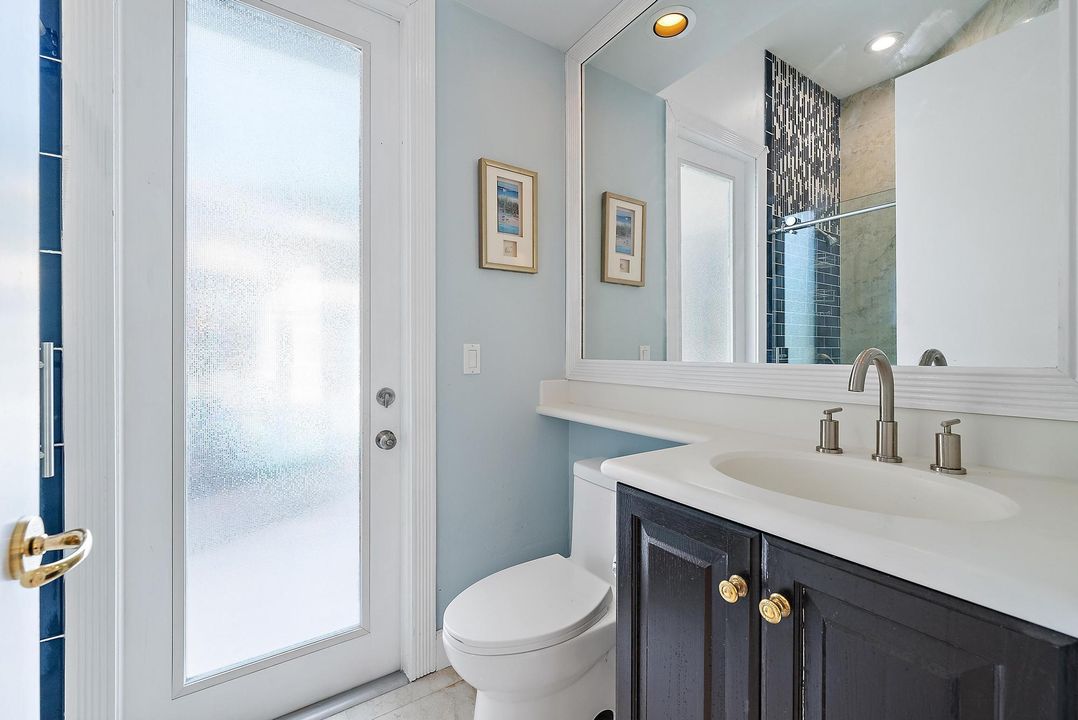 For Sale: $2,599,000 (6 beds, 7 baths, 5069 Square Feet)