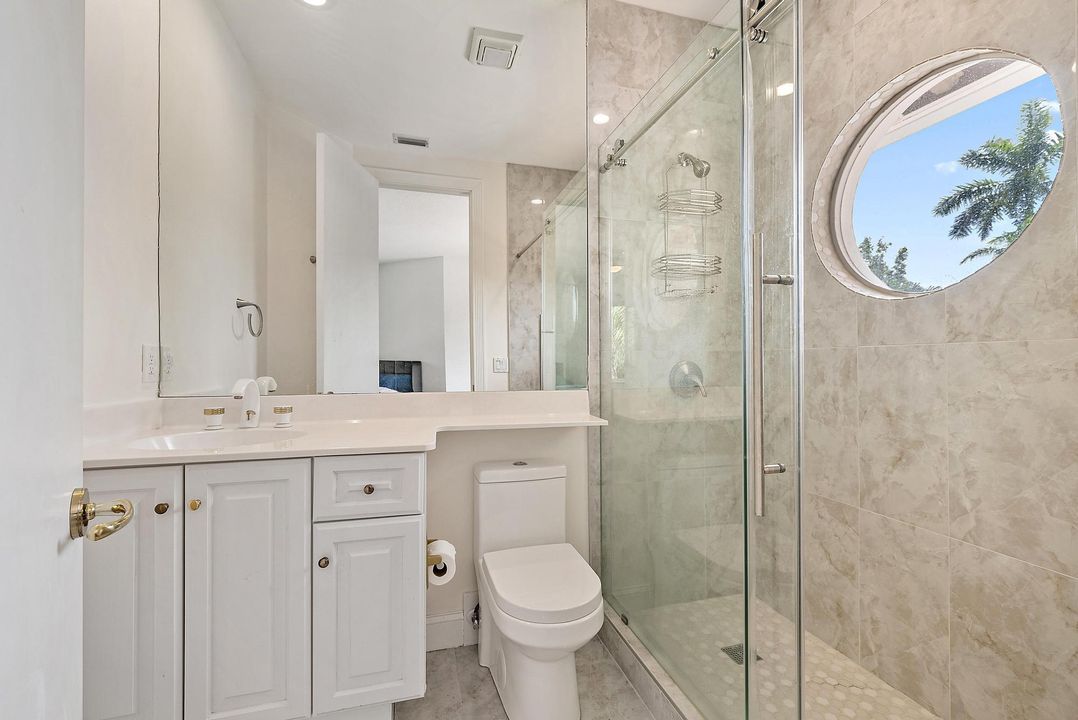 For Sale: $2,599,000 (6 beds, 7 baths, 5069 Square Feet)