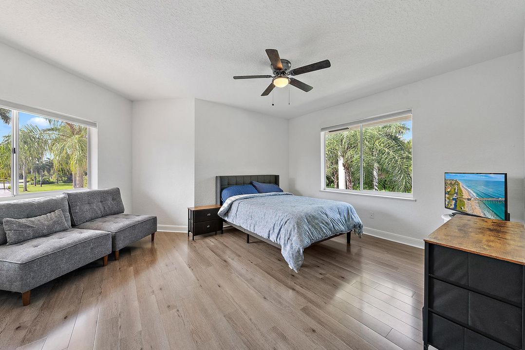 For Sale: $2,599,000 (6 beds, 7 baths, 5069 Square Feet)