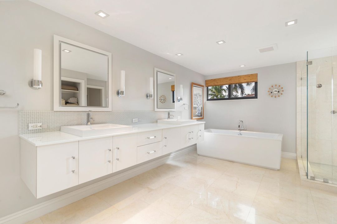 For Sale: $7,250,000 (3 beds, 3 baths, 3379 Square Feet)