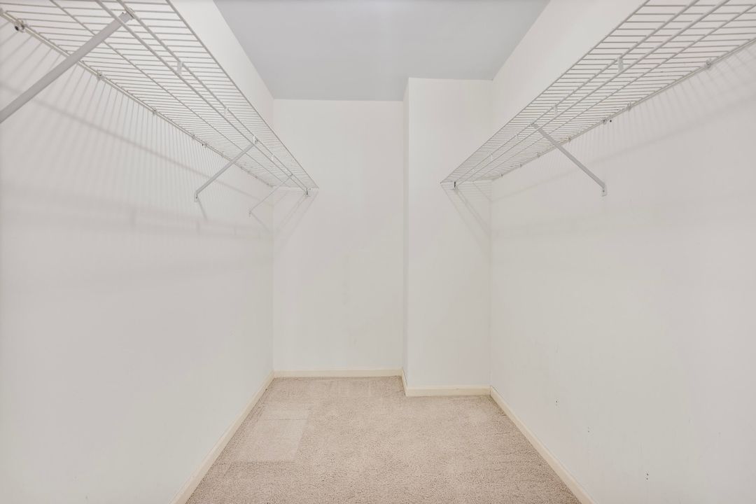 For Sale: $1,775,000 (3 beds, 2 baths, 1800 Square Feet)