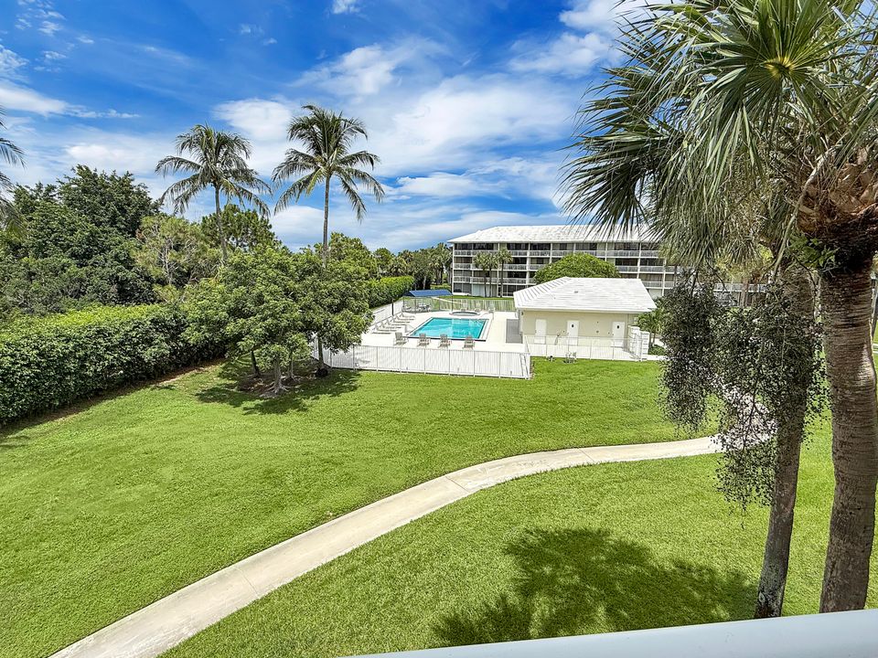 Activo con contrato: $199,000 (2 camas, 2 baños, 1437 Pies cuadrados)