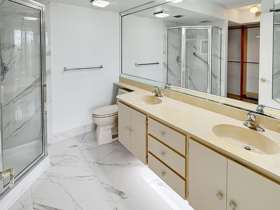 Activo con contrato: $199,000 (2 camas, 2 baños, 1437 Pies cuadrados)