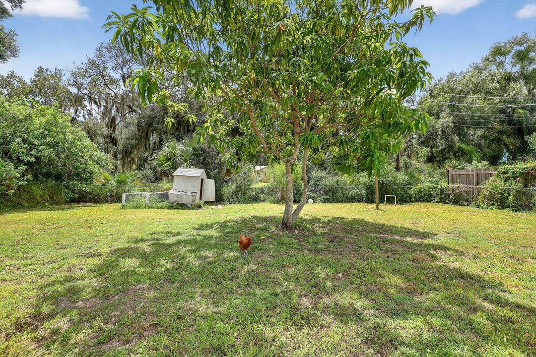 合同活跃: $269,999 (3 贝兹, 2 浴室, 1128 平方英尺)