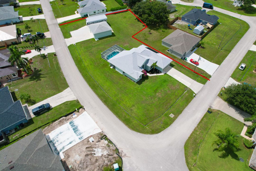 Activo con contrato: $599,000 (3 camas, 2 baños, 1916 Pies cuadrados)