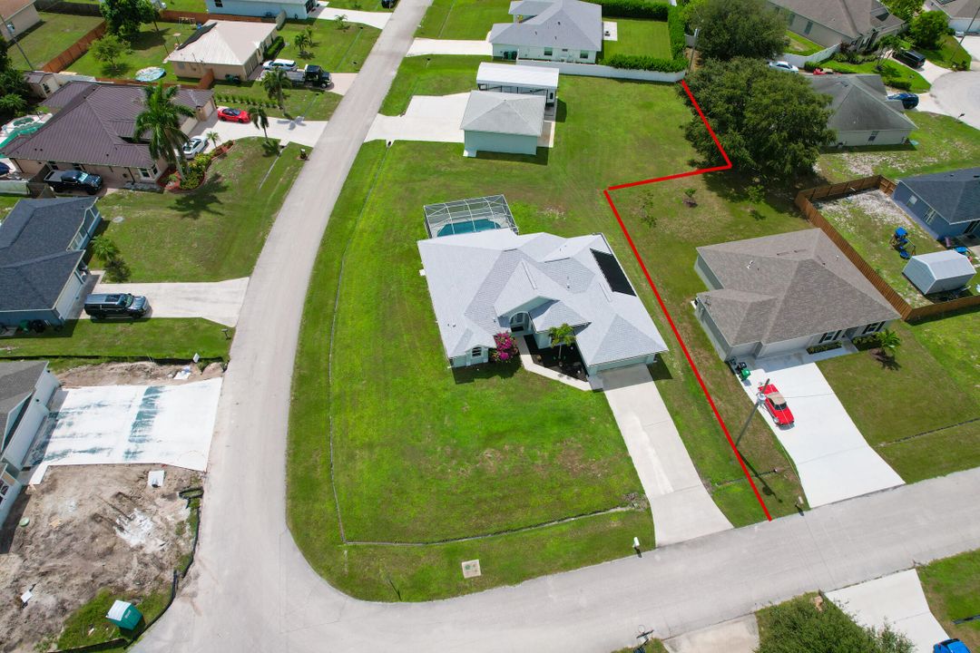 Activo con contrato: $599,000 (3 camas, 2 baños, 1916 Pies cuadrados)