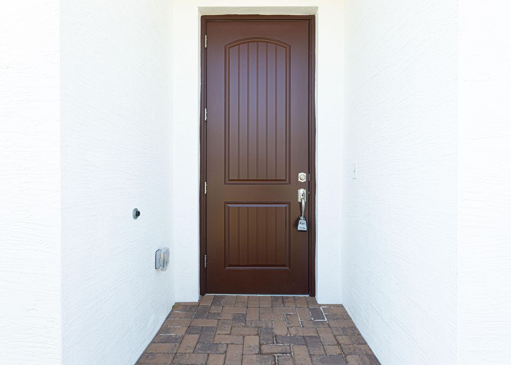 Active With Contract: $2,800 (2 beds, 2 baths, 1505 Square Feet)