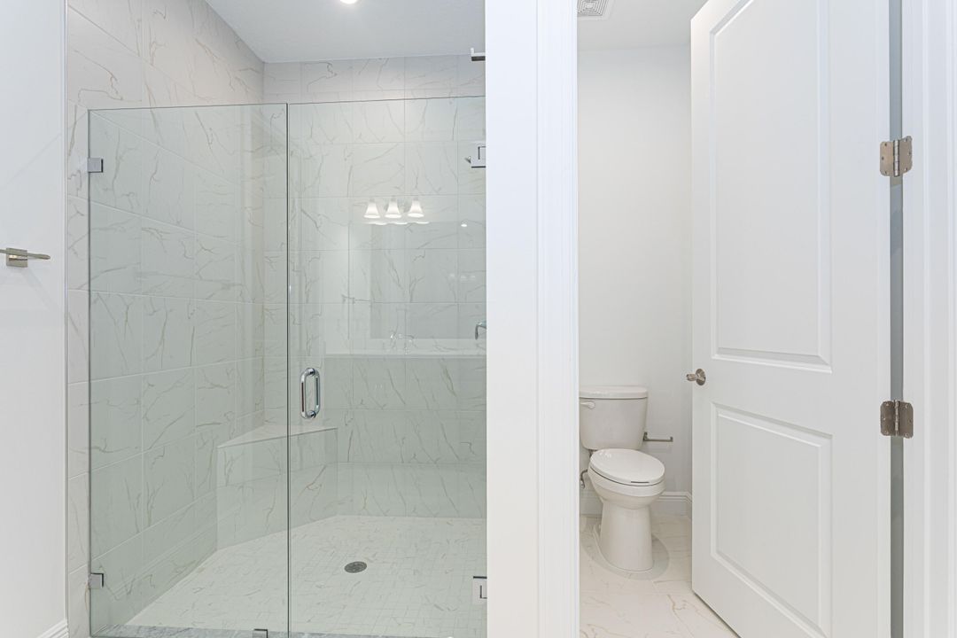 Active With Contract: $2,800 (2 beds, 2 baths, 1505 Square Feet)