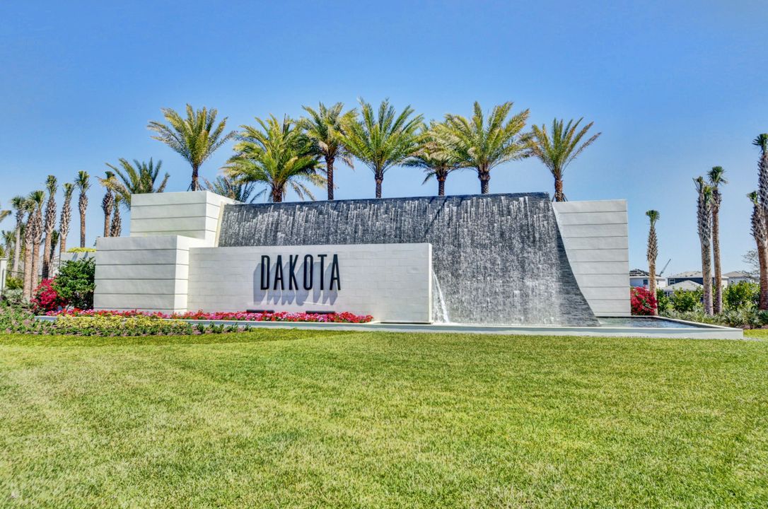 Activo con contrato: $1,325,000 (5 camas, 5 baños, 3706 Pies cuadrados)