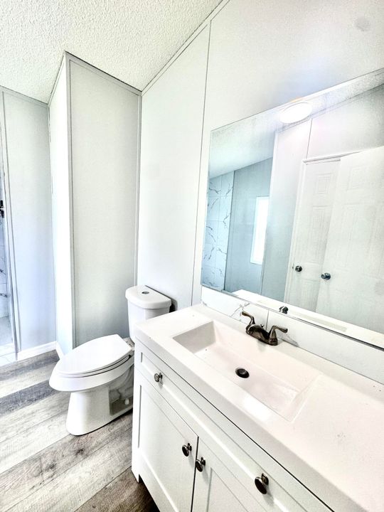 For Sale: $239,000 (3 beds, 2 baths, 1066 Square Feet)