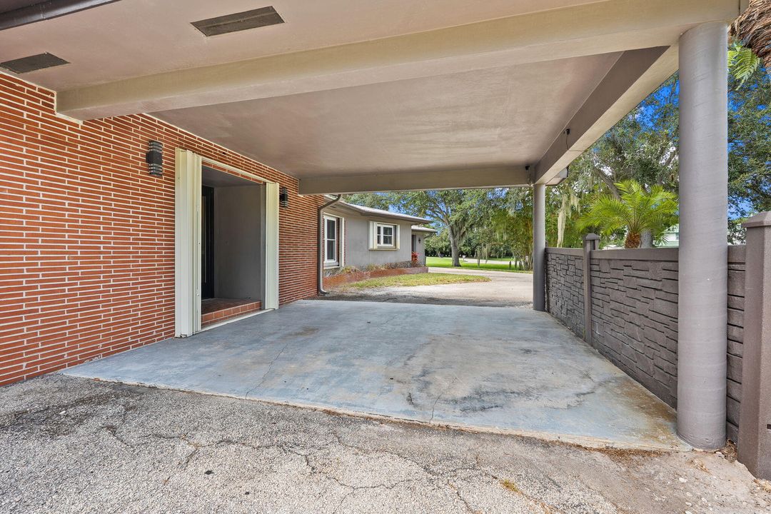 For Sale: $799,900 (4 beds, 3 baths, 4152 Square Feet)