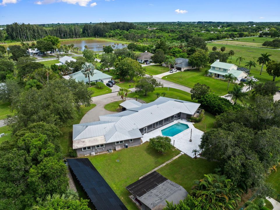 For Sale: $799,900 (4 beds, 3 baths, 4152 Square Feet)