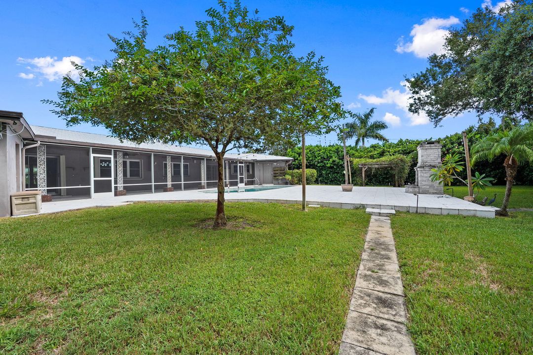 For Sale: $799,900 (4 beds, 3 baths, 4152 Square Feet)