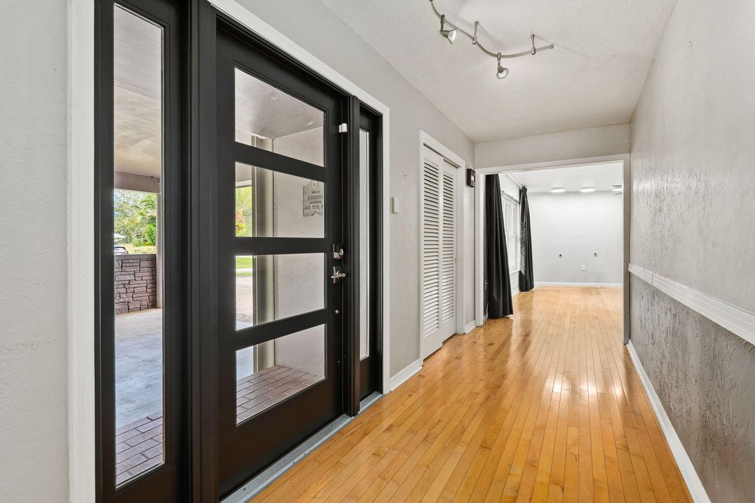 For Sale: $799,900 (4 beds, 3 baths, 4152 Square Feet)