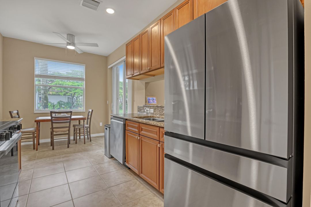 合同活跃: $379,900 (3 贝兹, 2 浴室, 1482 平方英尺)