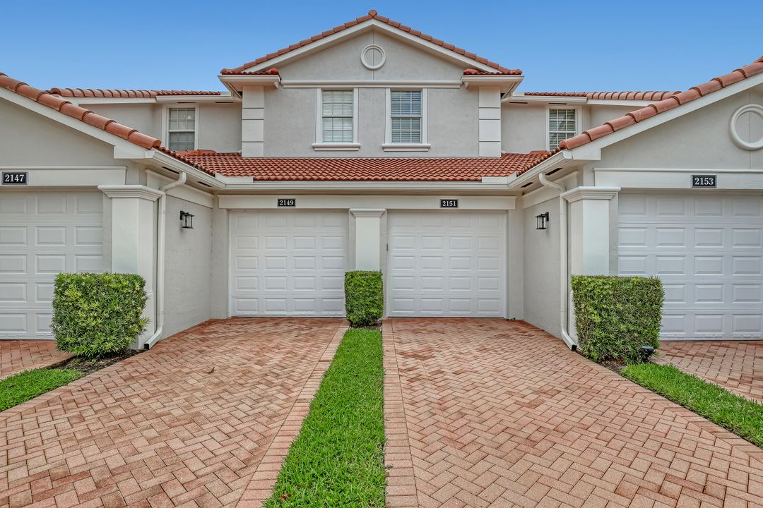 合同活跃: $379,900 (3 贝兹, 2 浴室, 1482 平方英尺)