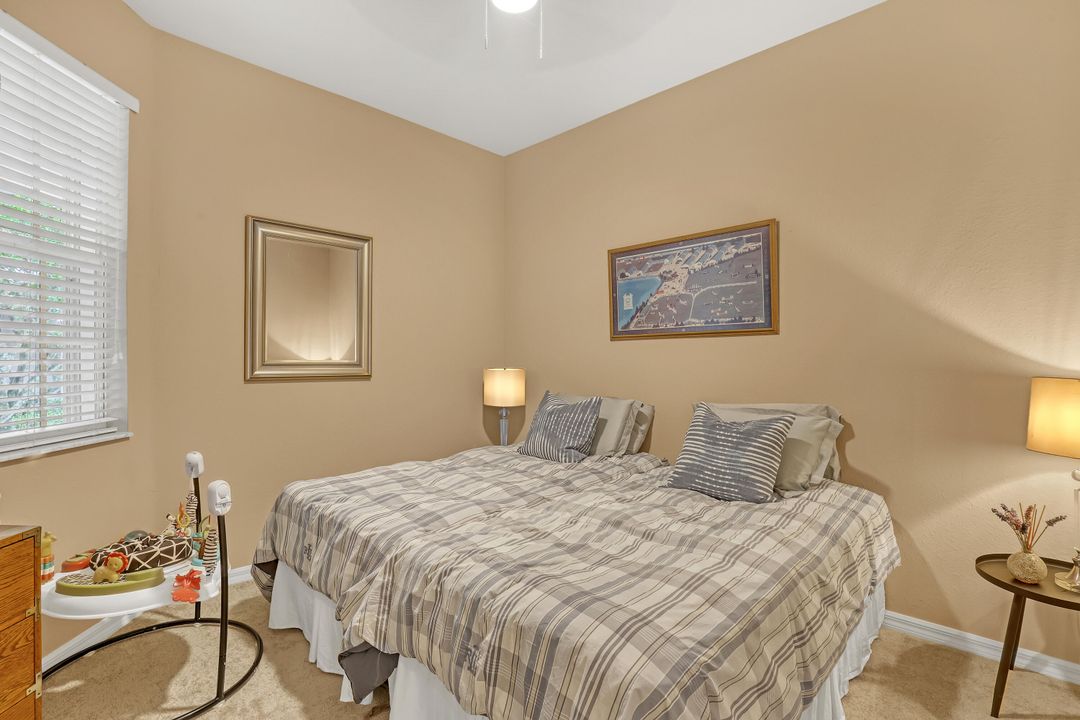 合同活跃: $379,900 (3 贝兹, 2 浴室, 1482 平方英尺)