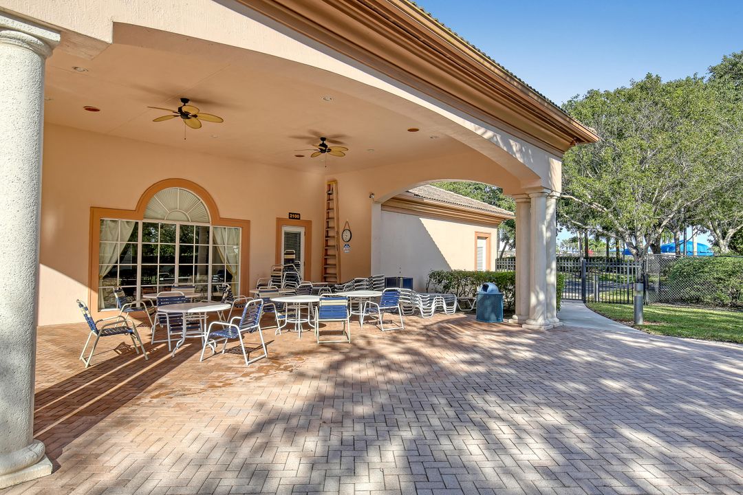 合同活跃: $379,900 (3 贝兹, 2 浴室, 1482 平方英尺)