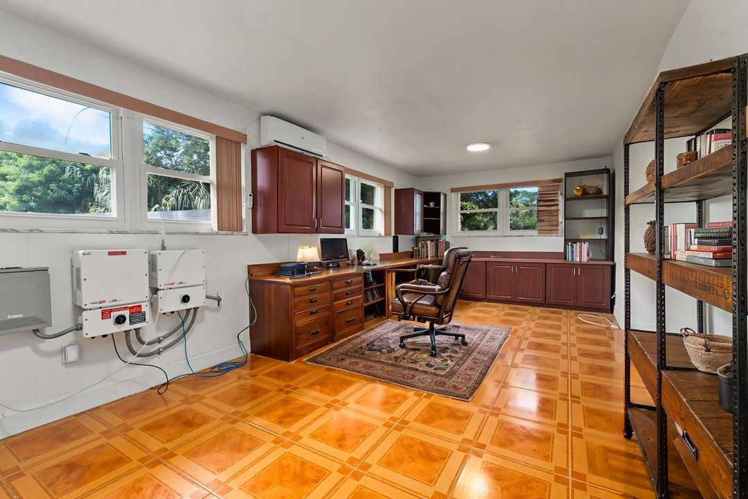 For Sale: $799,900 (4 beds, 3 baths, 4152 Square Feet)