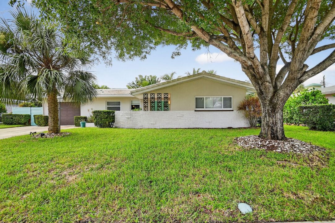 待售: $699,990 (3 贝兹, 2 浴室, 1646 平方英尺)